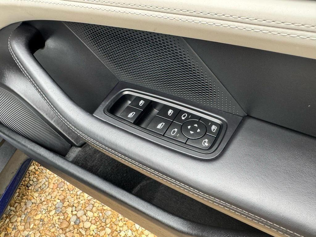 Used Porsche Taycan 2022 for sale - 78086233: Photo 30