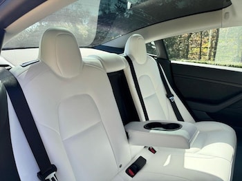 Used Tesla Model Y 2022 for sale - 76989157: Photo