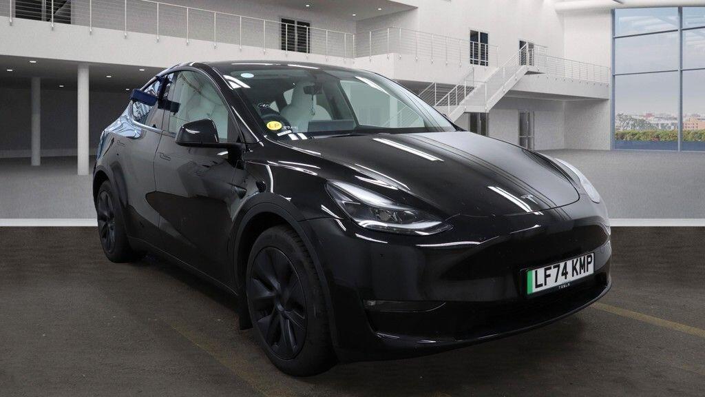 Used Tesla Model Y 2025 for sale - 76561909: Photo 2