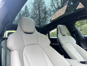 Used Porsche Taycan 2022 for sale - 78528339: Photo