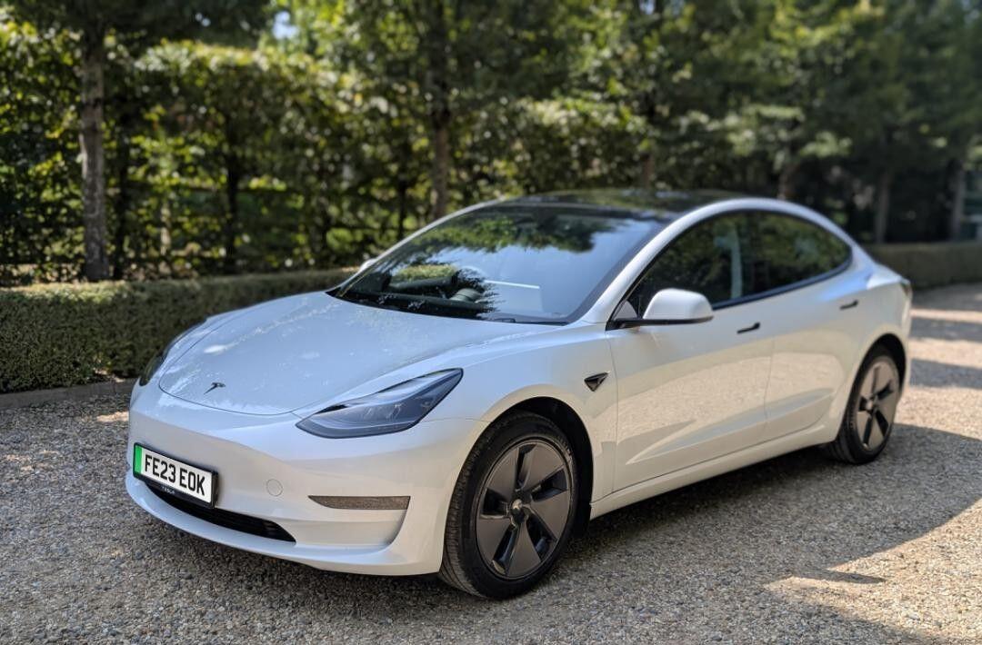 Used Tesla Model 3 2023 for sale - 76752601: Photo 2