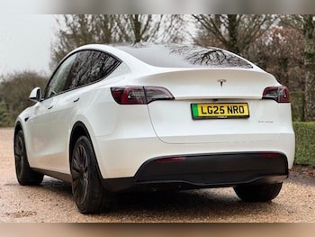 Used Tesla Model Y 2025 for sale - 77396009: Photo
