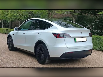 Used Tesla Model Y 2023 for sale - 76137580: Photo 4