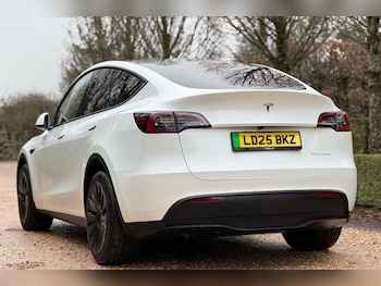 Used Tesla Model Y 2025 for sale - 77671047: Photo