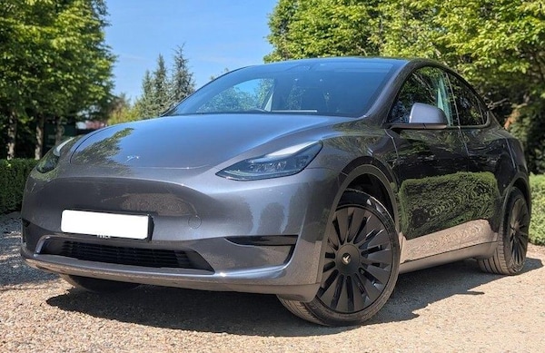 Used Tesla Model Y 2023 for sale - 76307735: Photo 2