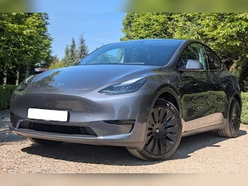 Used Tesla Model Y 2023 for sale - 76307735: Photo 2