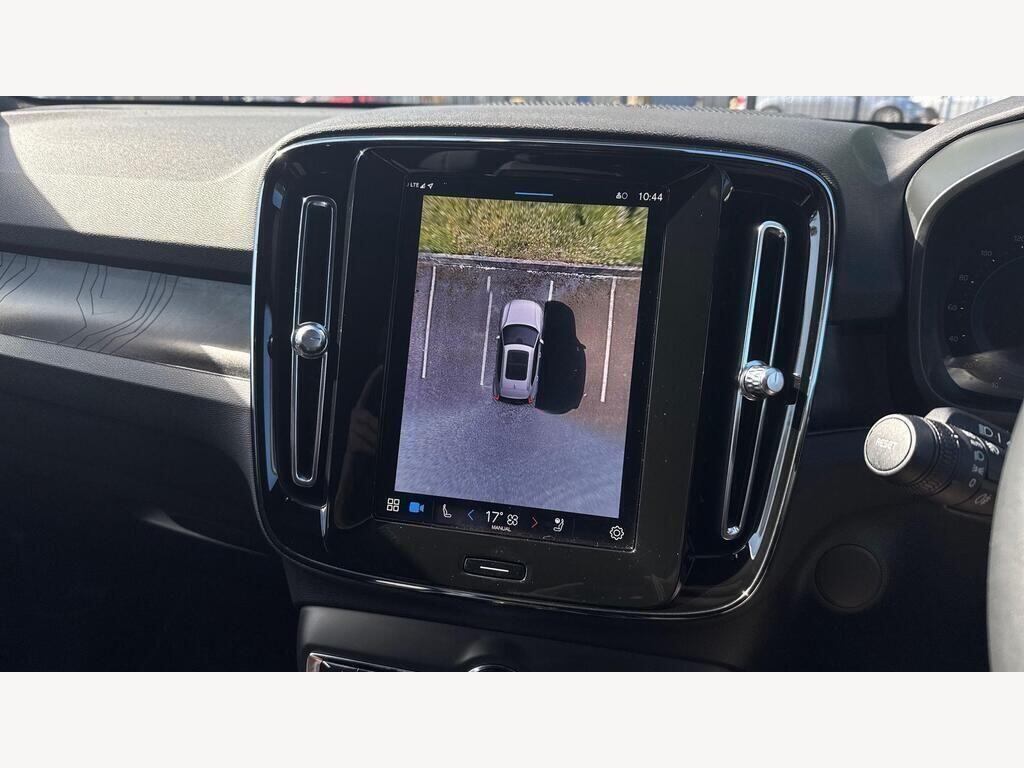 Used Volvo XC40 2023 for sale - 76666842: Photo 15