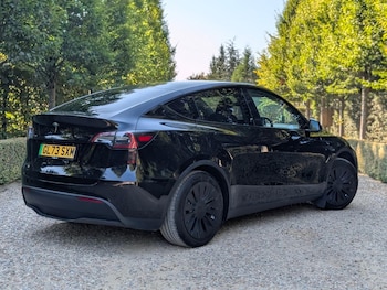Used Tesla Model Y 2024 for sale - 75588196: Photo