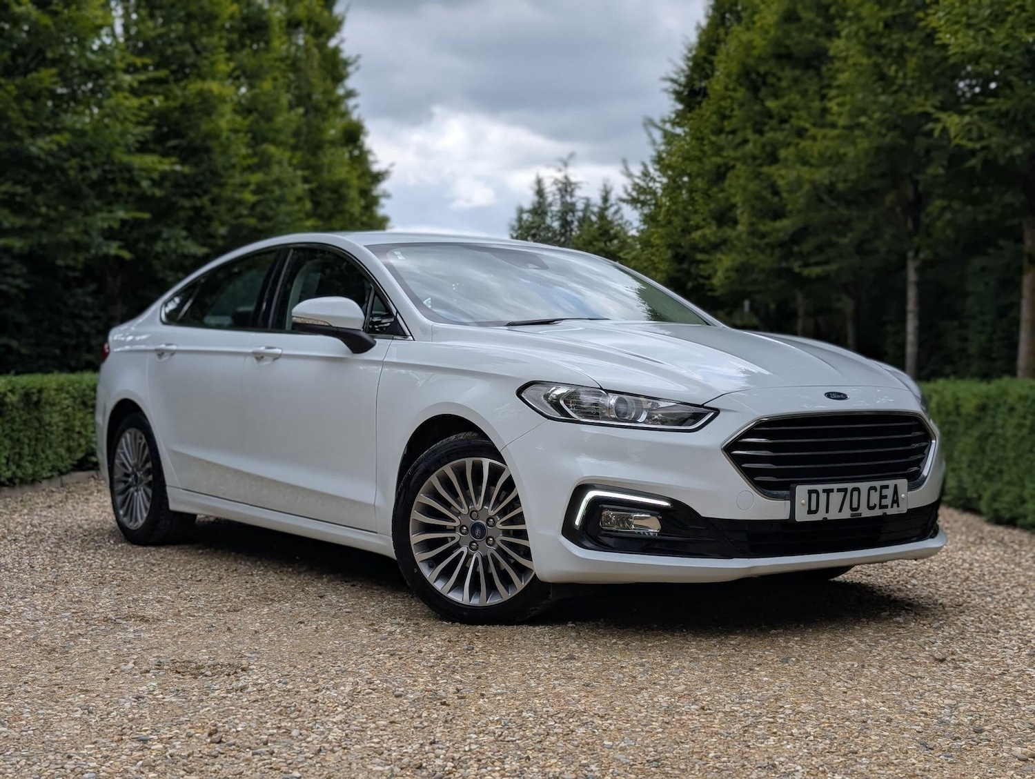 Used Ford Mondeo 2021 for sale - 76360637: Photo 2