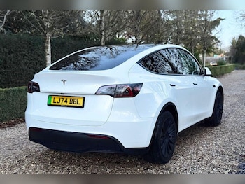 Used Tesla Model Y 2025 for sale - 76780901: Photo