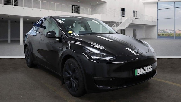 Used Tesla Model Y 2025 for sale - 76260204: Photo 2