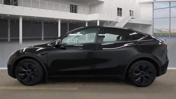 Used Tesla Model Y 2025 for sale - 76260204: Photo 9