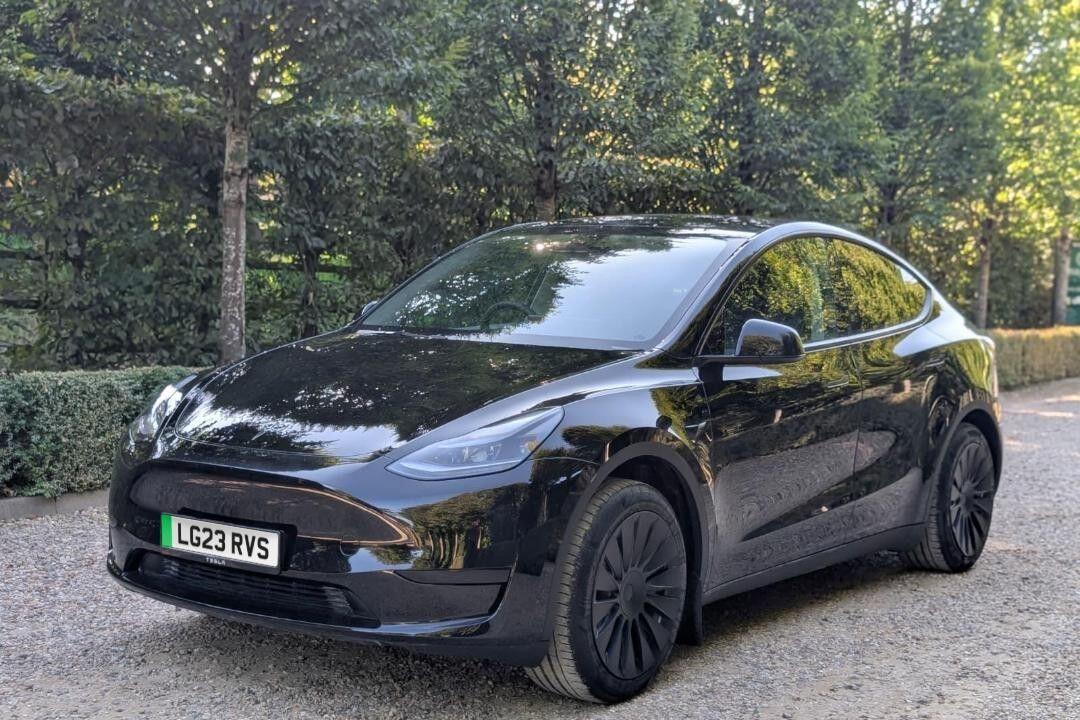 Used Tesla Model Y 2023 for sale - 76563280: Photo 2