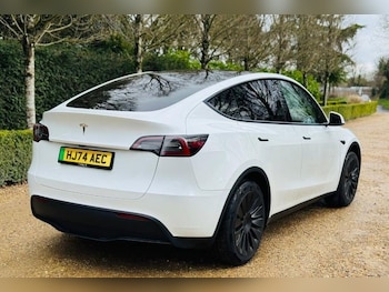 Used Tesla Model Y 2024 for sale - 79303716: Photo