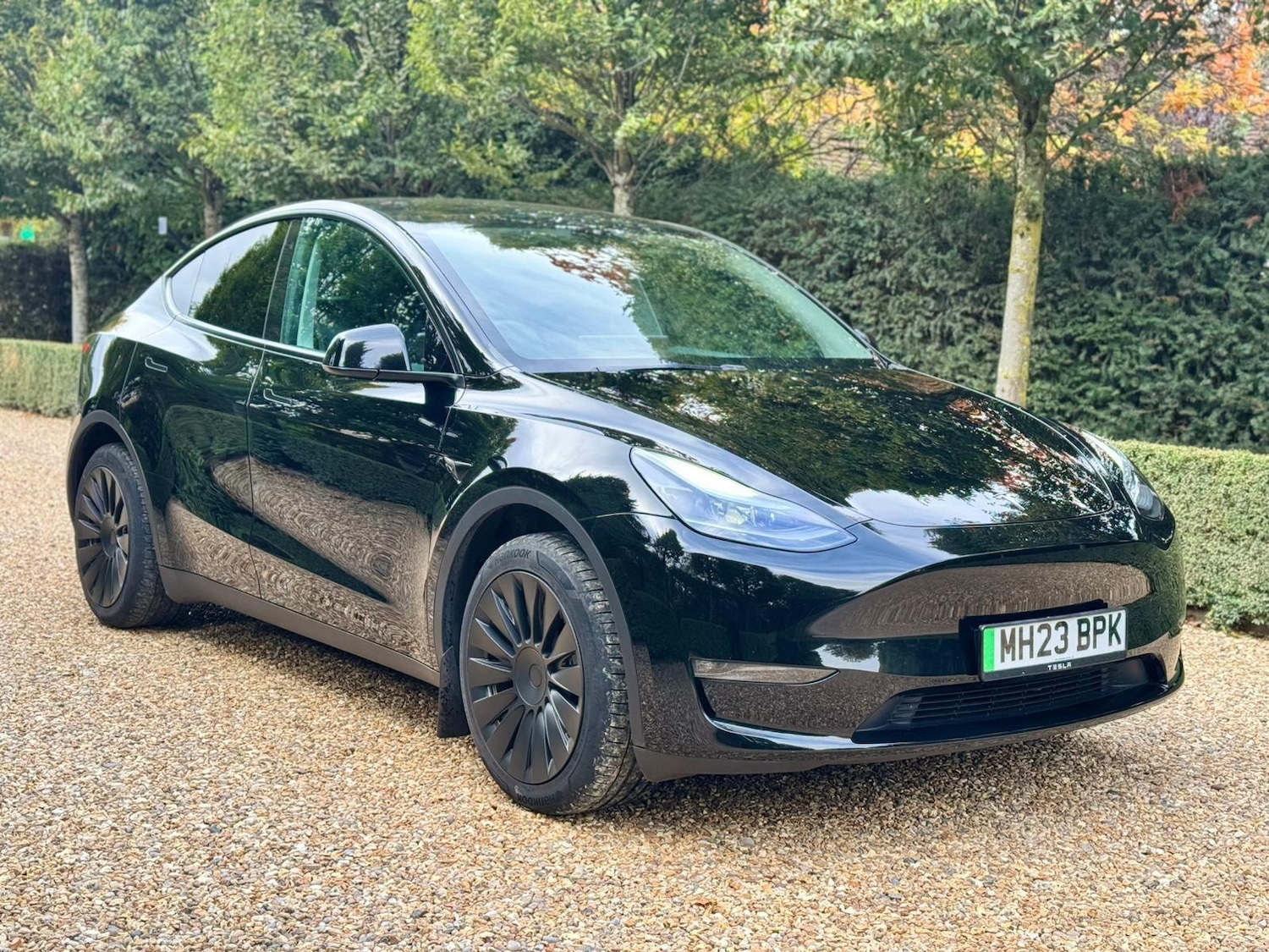 Used Tesla Model Y 2023 for sale - 76645812: Photo 2