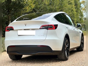 Used Tesla Model Y 2022 for sale - 76214857: Photo 3
