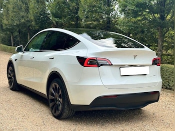 Used Tesla Model Y 2022 for sale - 76214857: Photo 4