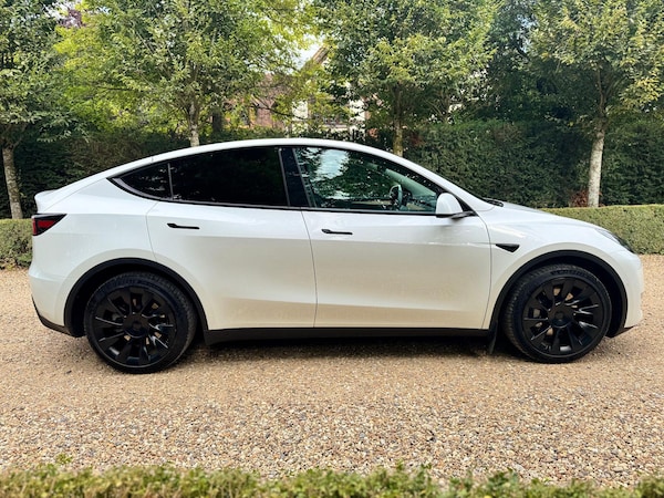 Used Tesla Model Y 2022 for sale - 76214857: Photo 7