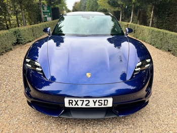 Used Porsche Taycan 2022 for sale - 76952896: Photo