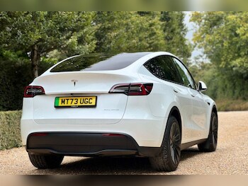 Used Tesla Model Y 2023 for sale - 77376636: Photo