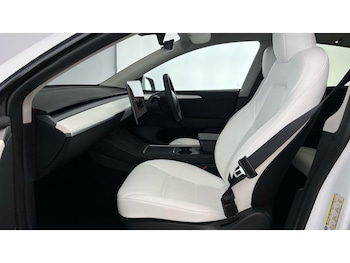 Used Tesla Model Y 2022 for sale - 76179447: Photo 2