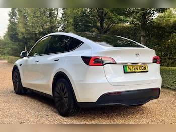 Used Tesla Model Y 2024 for sale - 77939641: Photo