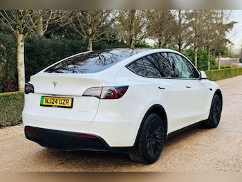 Used Tesla Model Y 2024 for sale - 78934674: Photo