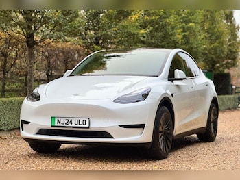 Used Tesla Model Y 2024 for sale - 76975940: Photo