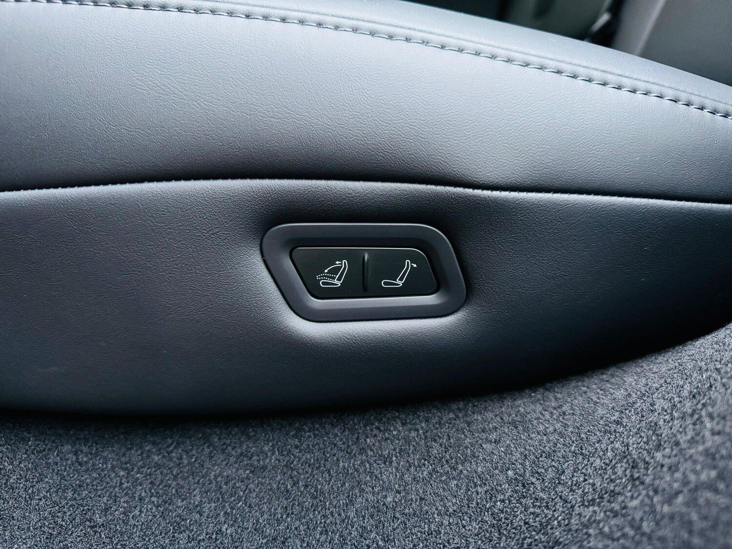 Used Tesla Model Y 2025 for sale - 78006678: Photo 23