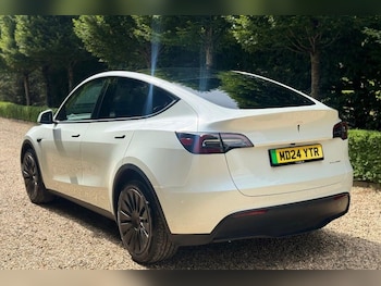 Used Tesla Model Y 2024 for sale - 79361630: Photo