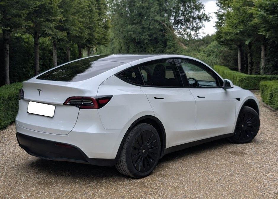 Used Tesla Model Y 2023 for sale - 76166352: Photo 3