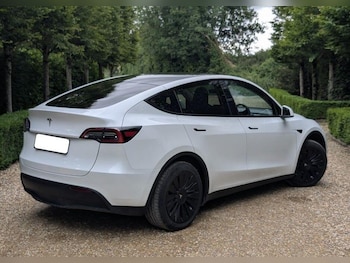 Used Tesla Model Y 2023 for sale - 76166352: Photo 3