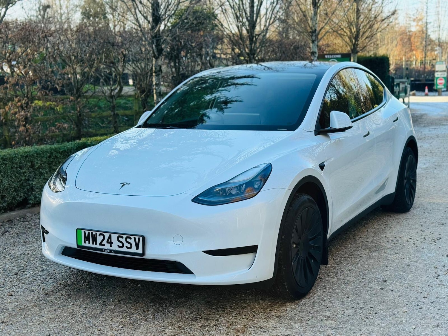 Used Tesla Model Y 2024 for sale - 77097806: Photo 2