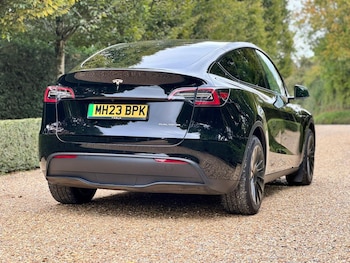 Used Tesla Model Y 2023 for sale - 76121993: Photo 4