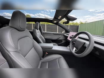 Used Tesla Model Y 2026 for sale - 79766553: Photo