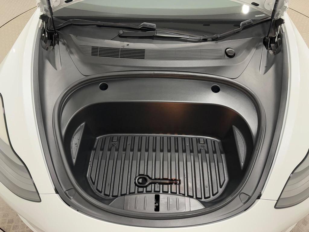 Used Tesla Model 3 2023 for sale - 76592790: Photo 10