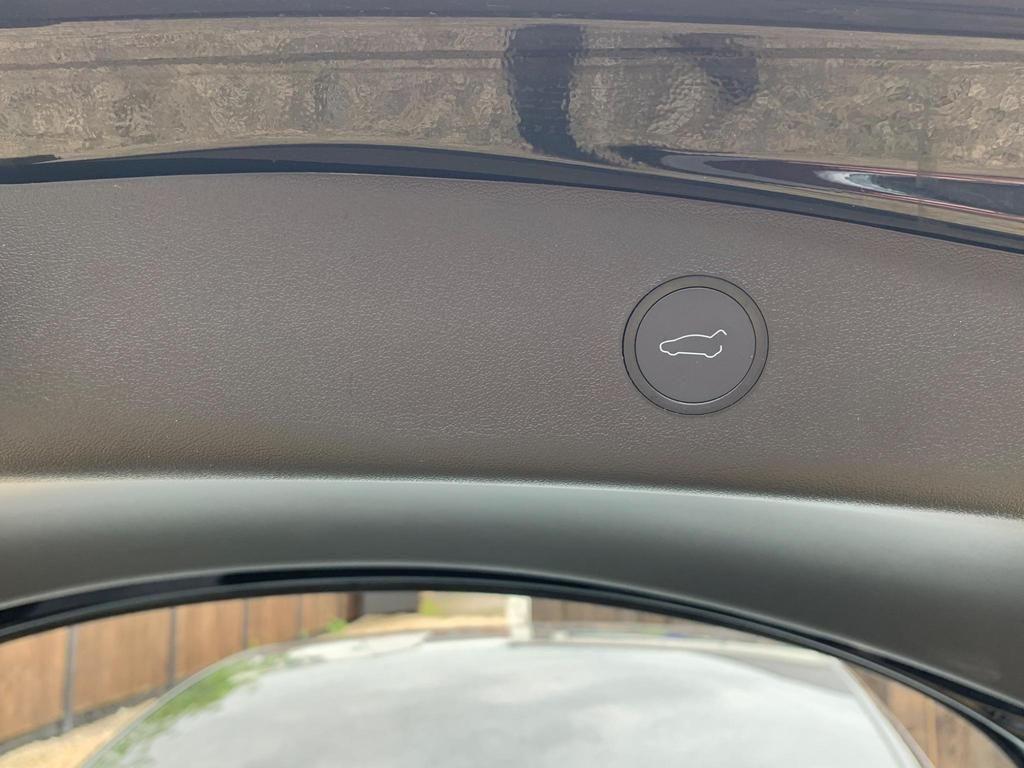 Used Tesla Model 3 2023 for sale - 76592790: Photo 9