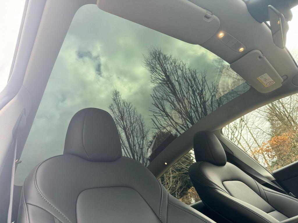 Used Tesla Model Y 2022 for sale - 76174632: Photo 10