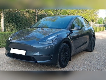 Used Tesla Model Y 2022 for sale - 76174632: Photo 2