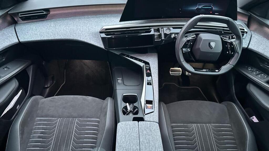 Used Peugeot E-5008 2025 for sale - 76886989: Photo 14