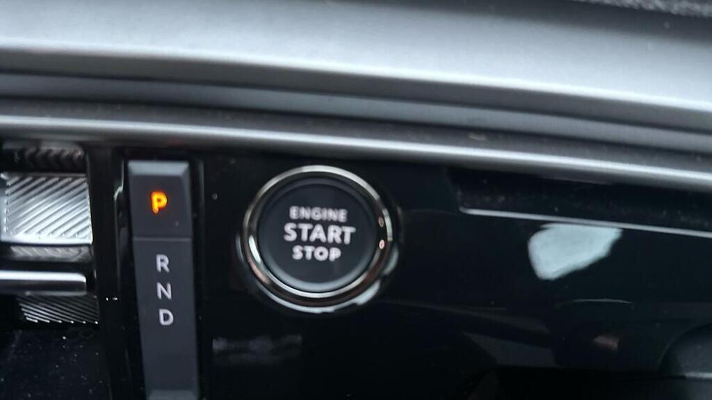 Used Peugeot E-5008 2025 for sale - 76886989: Photo 18