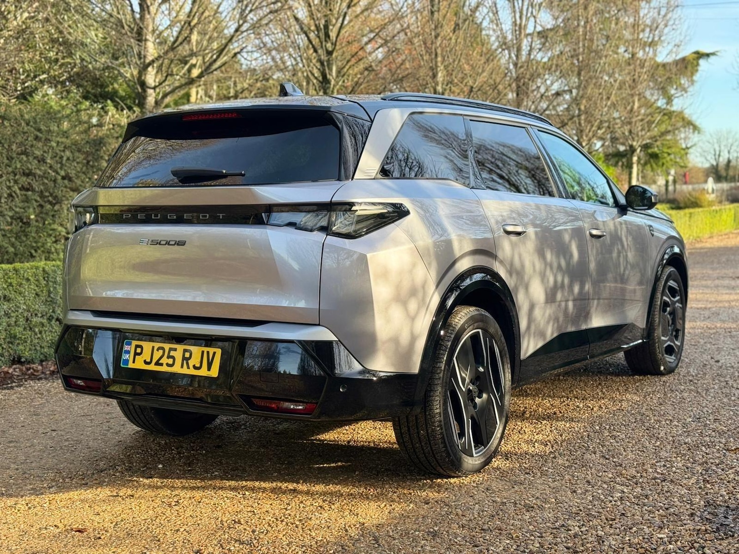 Used Peugeot E-5008 2025 for sale - 76886989: Photo 34