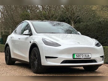 Used Tesla Model Y 2023 for sale - 77633105: Photo