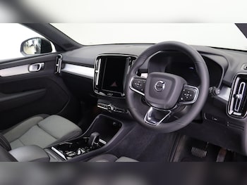 Used Volvo XC40 2022 for sale - 75232618: Photo