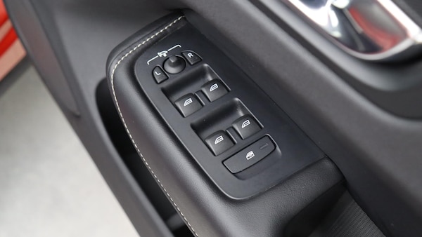 Used Volvo XC60 2019 for sale - 76258977: Photo 23
