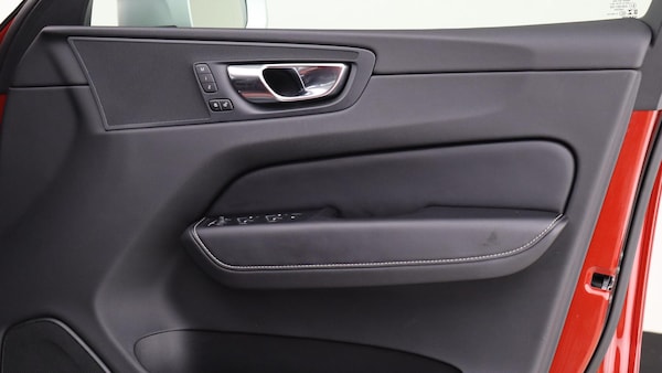 Used Volvo XC60 2019 for sale - 76258977: Photo 27
