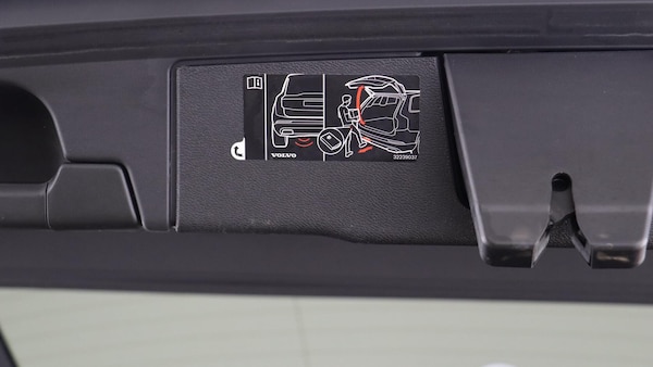 Used Volvo XC60 2019 for sale - 76258977: Photo 46