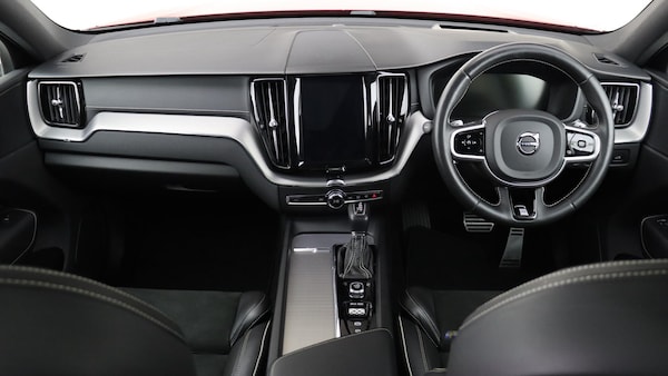 Used Volvo XC60 2019 for sale - 76258977: Photo 5