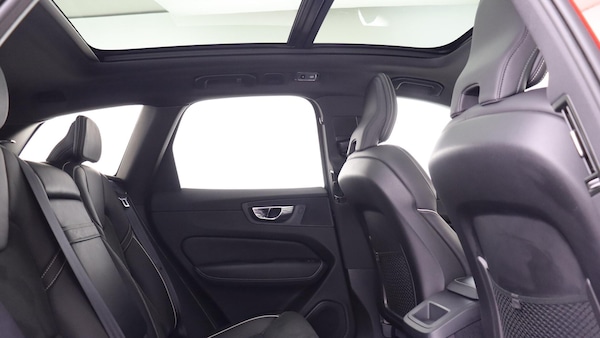 Used Volvo XC60 2019 for sale - 76258977: Photo 6