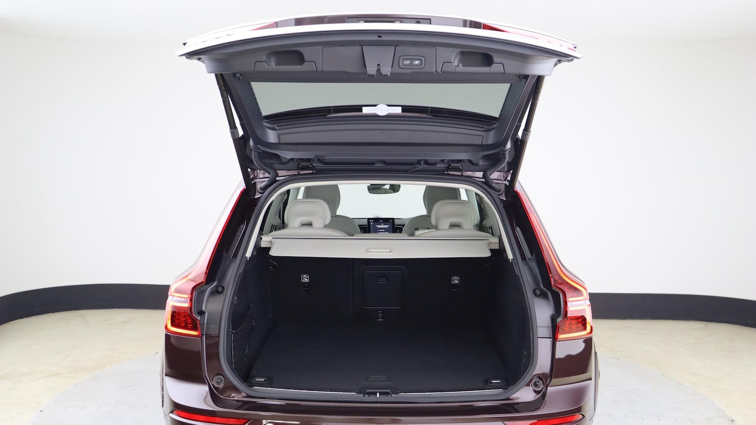 Used Volvo XC60 2025 for sale - 76072846: Photo 13
